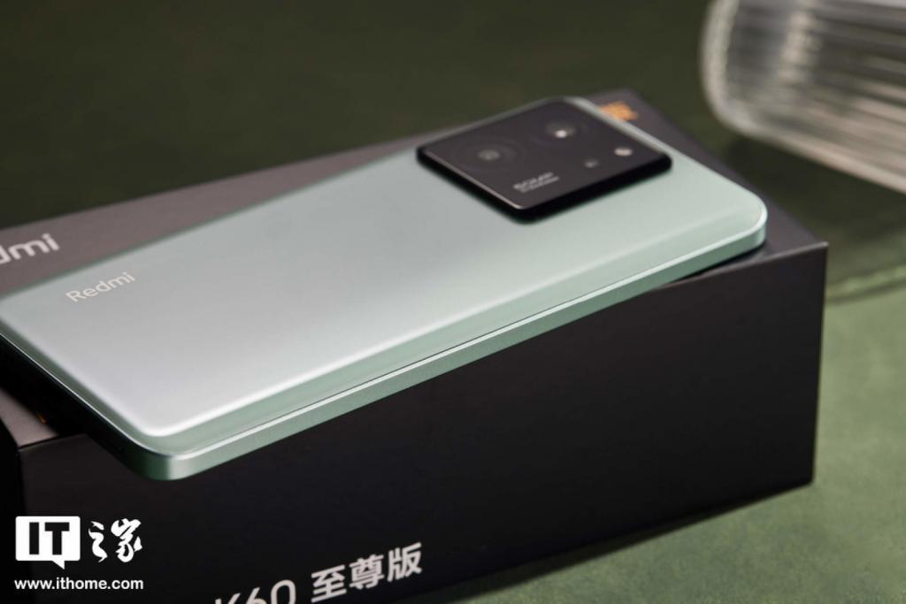 Redmi K60 至尊版「影青」图赏：质感更强的 Redmi 手机