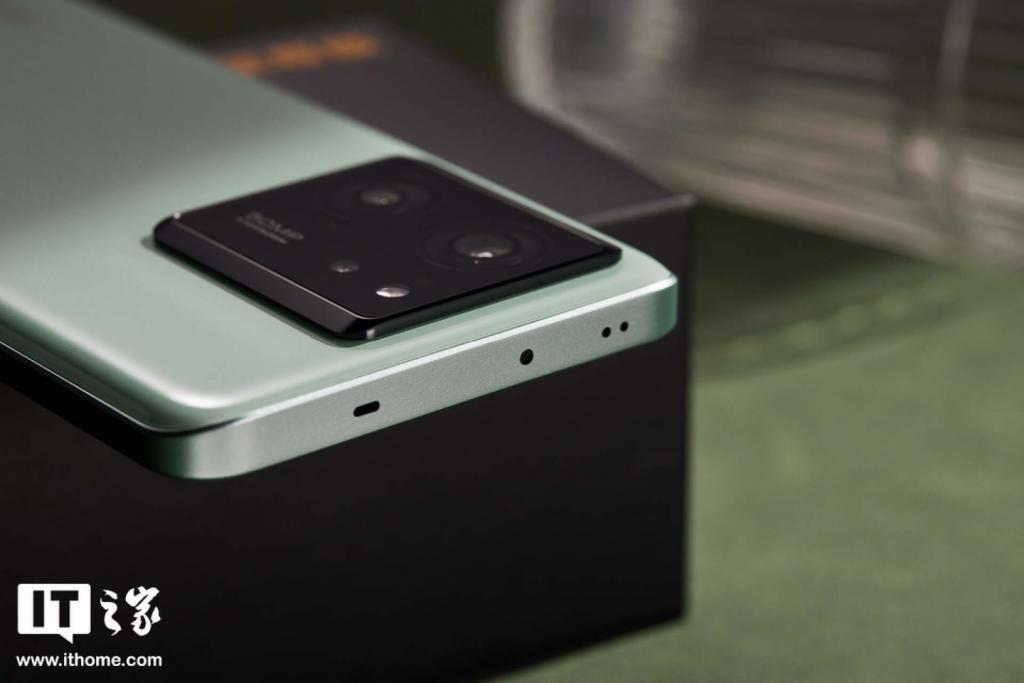 Redmi K60 至尊版「影青」图赏：质感更强的 Redmi 手机