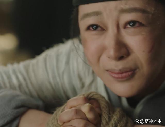 一做表情就崩的明星，邓为白鹿陈都灵，简直判若两人