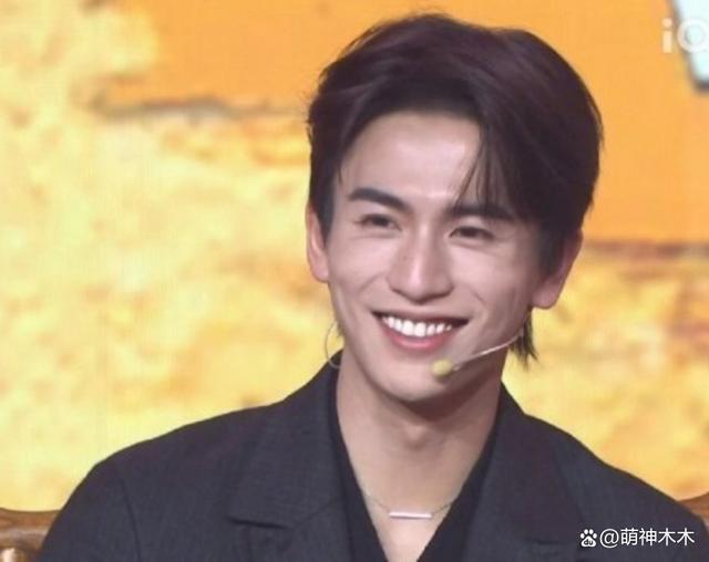 一做表情就崩的明星，邓为白鹿陈都灵，简直判若两人