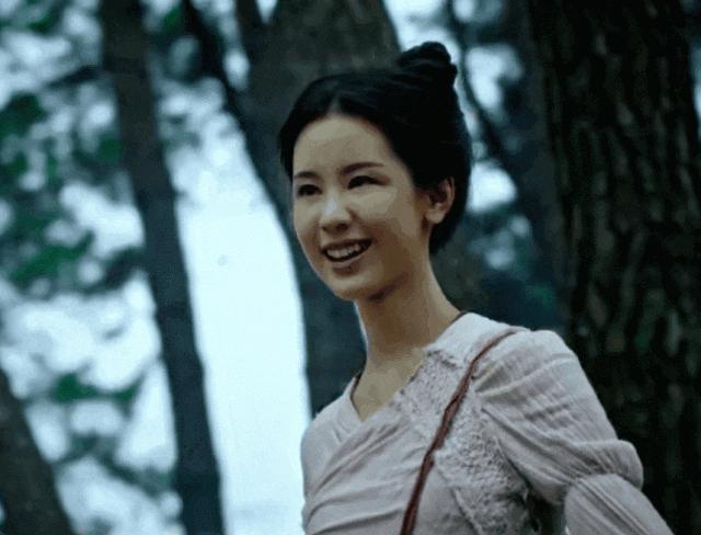 一做表情就崩的明星，邓为白鹿陈都灵，简直判若两人