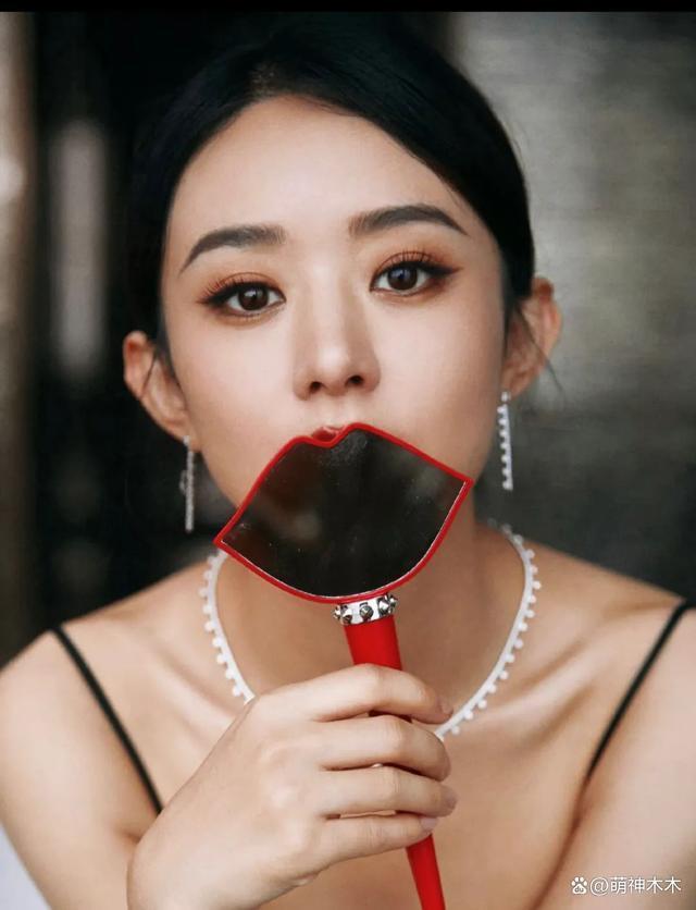 85花化妆师难混！春楠晒赵丽颖新妆容，回击刘诗诗粉丝