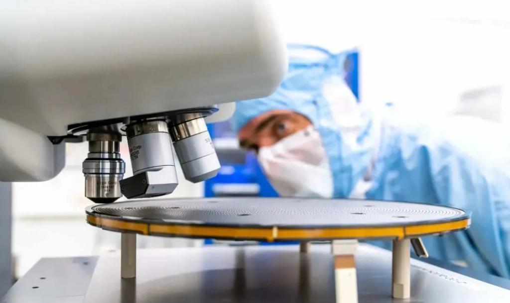 还是那句话，光刻机救不了中国半导体