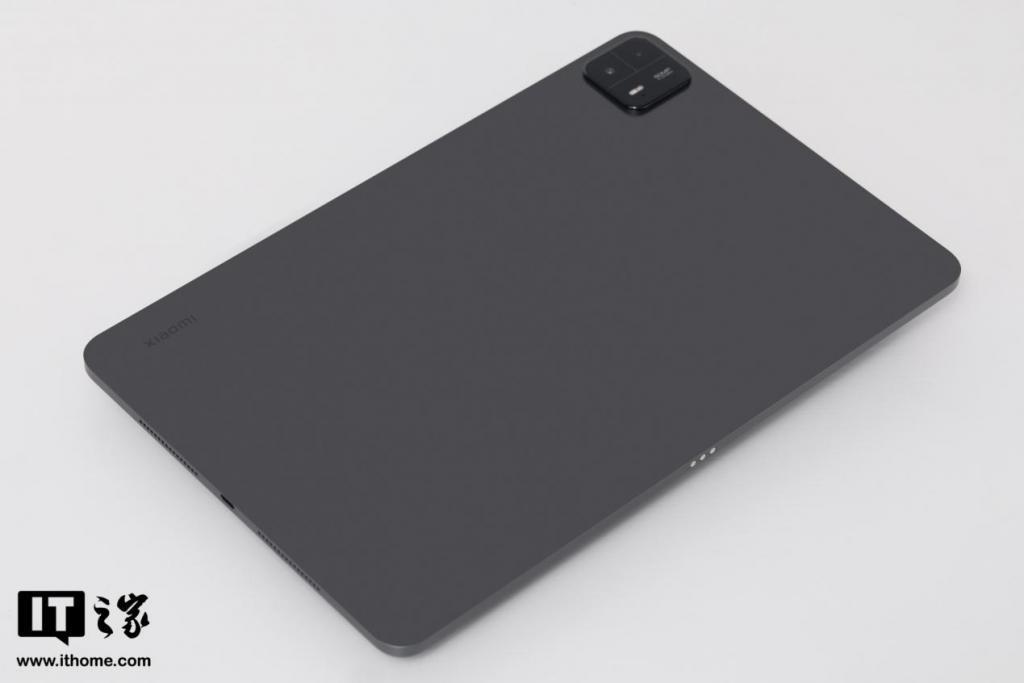 小米平板 6 Max 14 图赏：史无前例的 14 英寸浩瀚巨屏
