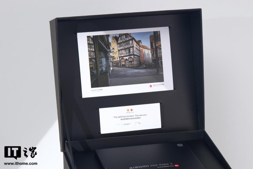 小米 MIX Fold 3 龙鳞纤维版礼盒图赏：轻薄简约，商务格调