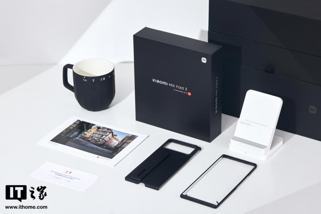 小米 MIX Fold 3 龙鳞纤维版礼盒图赏：轻薄简约，商务格调
