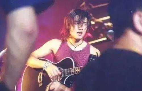 刺激，星二代和天后的瓜！