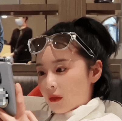 你信她没谈过恋爱吗