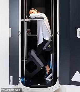 日本公司研发出午休舱，可让员工直立睡觉