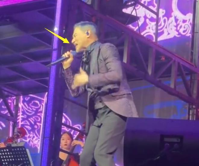 张学友演唱会或暂停，摔倒后病情加重，粉丝反应令人心寒