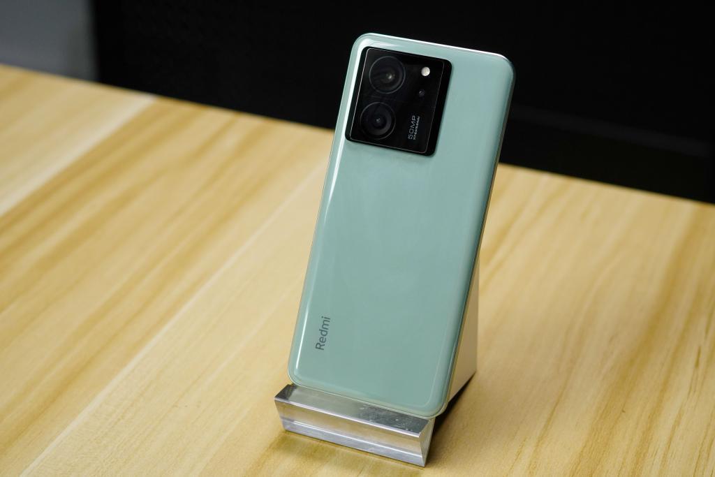 Redmi K60至尊版上手评测：质感至上的性能旗舰