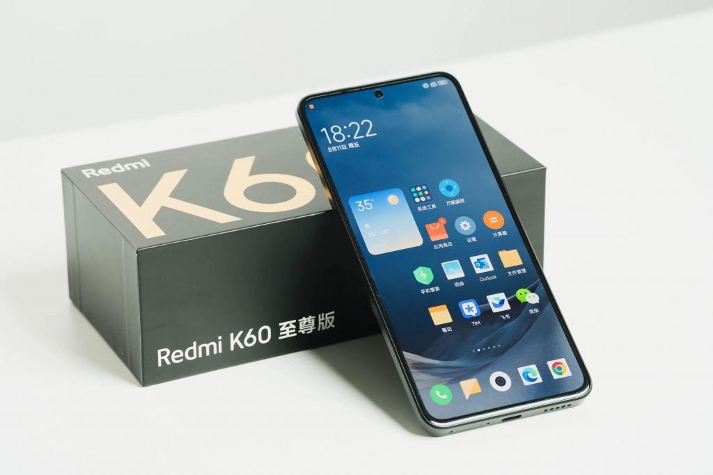 2599的K60至尊版上手，红米这回确实有点狠。