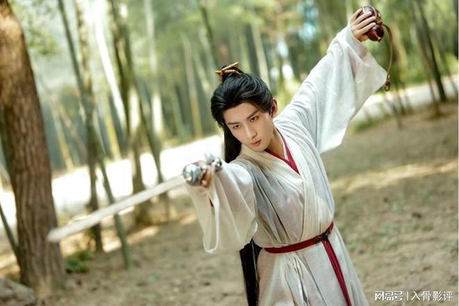 《莲花楼》：从云端跌入尘泥，生而不凡是李相夷的遗憾