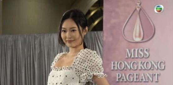 那么美的一张脸，折腾毁了。