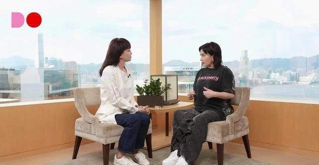 赌王女婿病危抢救过程曝光：手术做了4天，术后每天输血