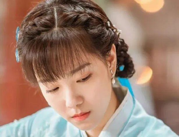 庄达菲资源压李庚希？第五代京圈公主，也要分个三六九等