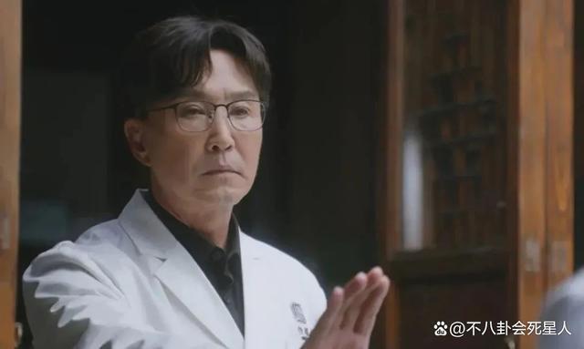 从杜淳到于震，娱乐圈的“戏混子”们，该被扒层皮了