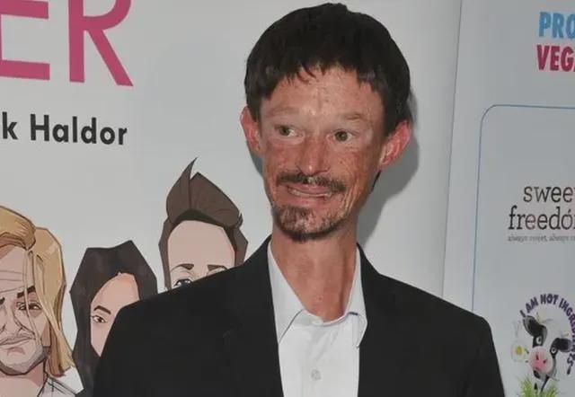《权力的游戏》牧羊人扮演者达伦·肯特去世