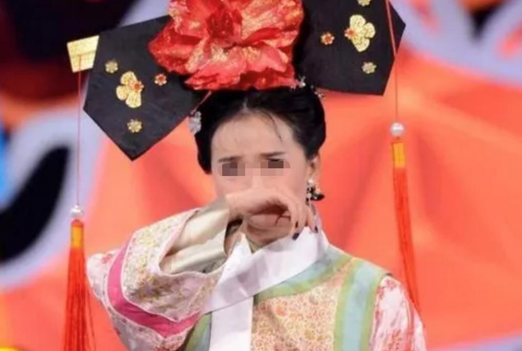 贵妇也缺钱？“皇族后裔”老公欠债，女星三次复出救夫？