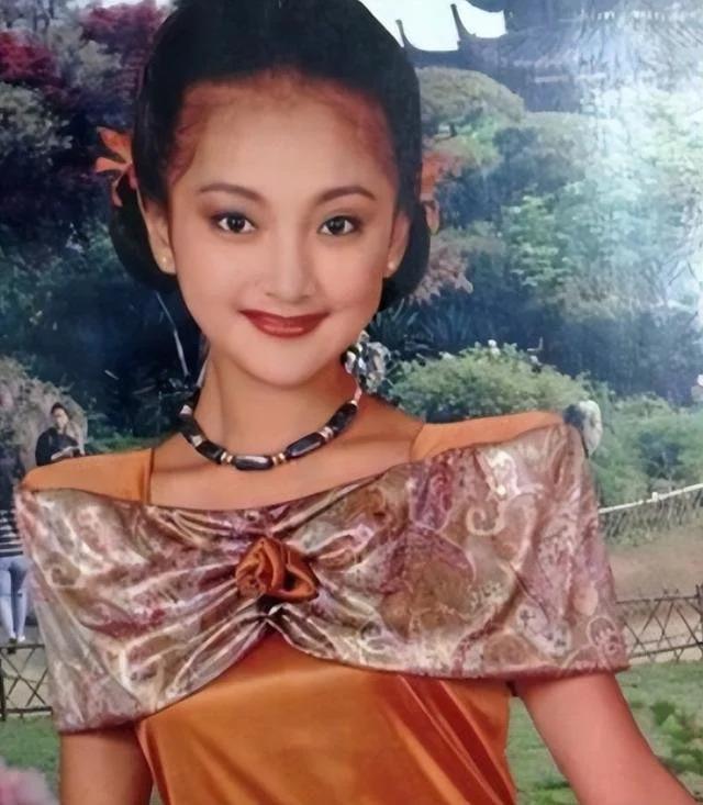 周迅：谈过7段感情，离过一次婚，她到底追求什么