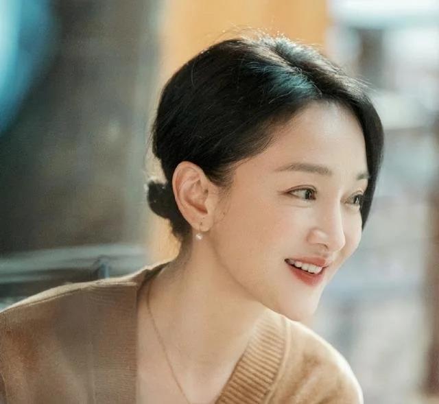 周迅：谈过7段感情，离过一次婚，她到底追求什么