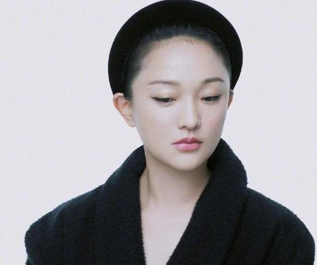 周迅：谈过7段感情，离过一次婚，她到底追求什么