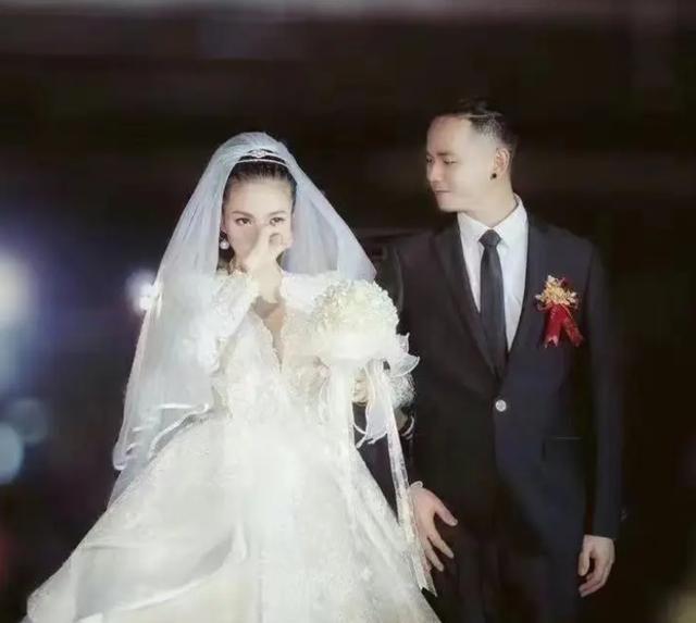 汪峰带女儿为爱徒庆生，女方老公刚去世两月太心酸