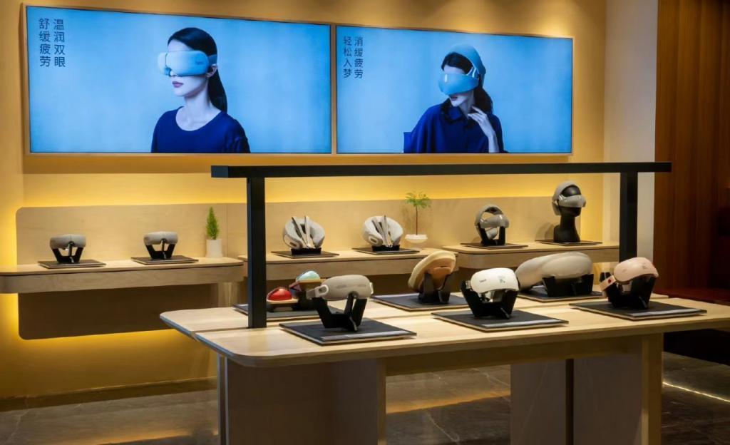 流量光环褪去，网红SKG从“人手一台”到折戟IPO