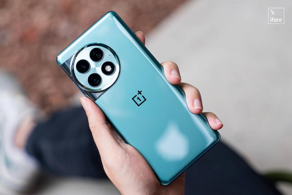 一加 Ace 2 Pro 体验：2999 元起售，内存比电脑还大的真香性能旗舰