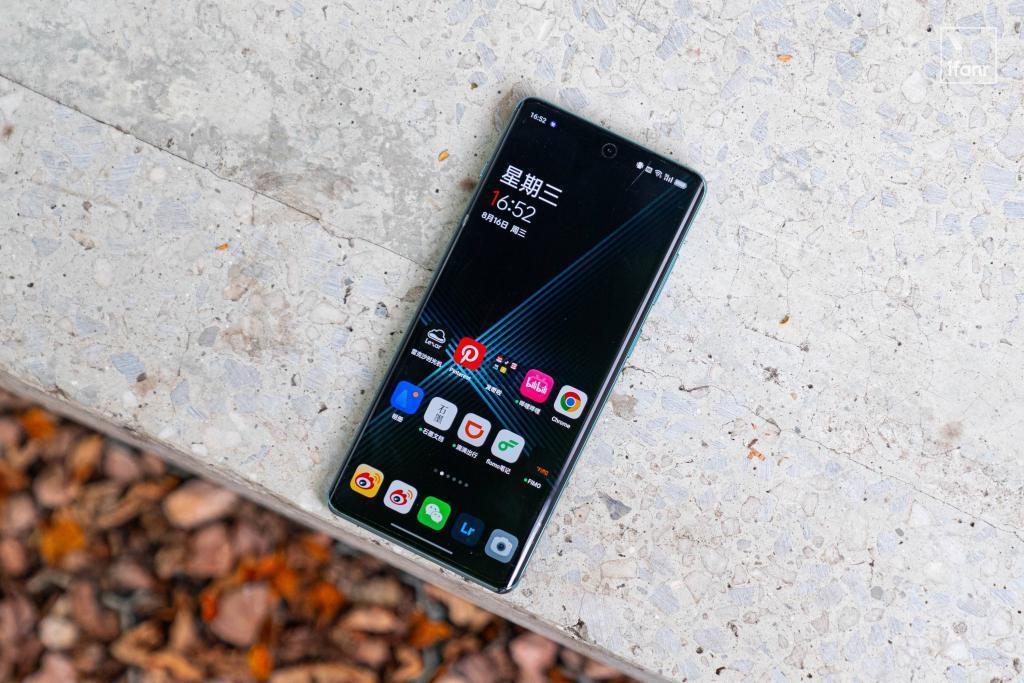 一加 Ace 2 Pro 体验：2999 元起售，内存比电脑还大的真香性能旗舰