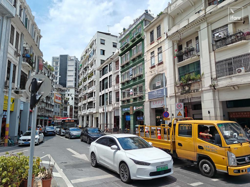 一加 Ace 2 Pro 体验：2999 元起售，内存比电脑还大的真香性能旗舰