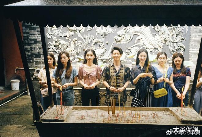 《孤注一掷》不敢播的几分钟,才是万千金晨的悲哀