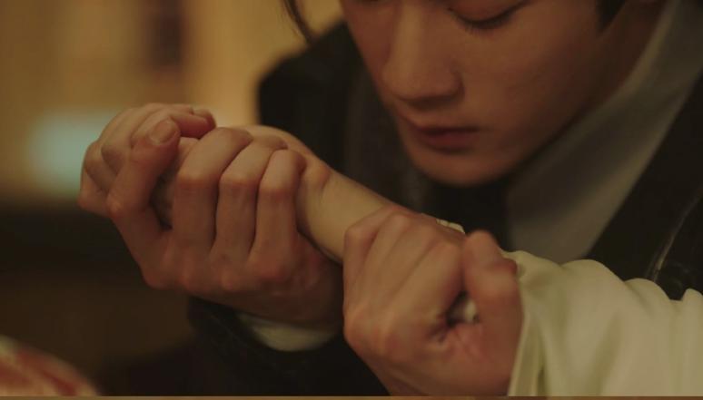 《长相思》这出闹剧
