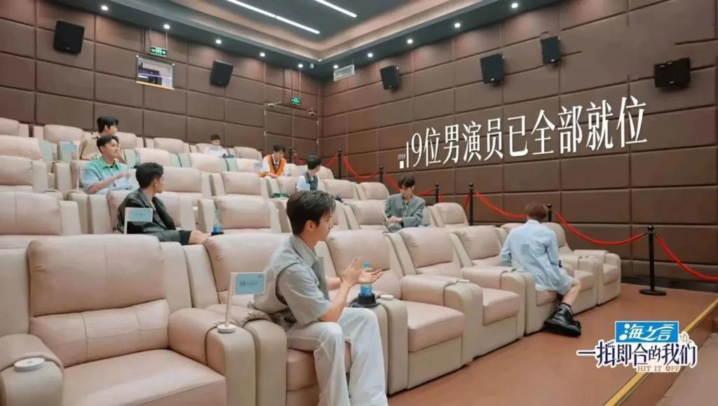 不得不说，这导演阅片量挺广的