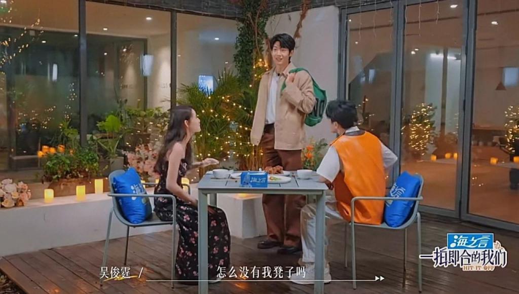 不得不说，这导演阅片量挺广的