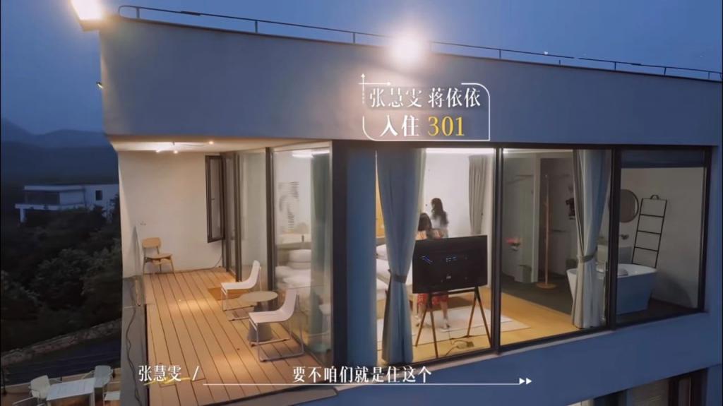 不得不说，这导演阅片量挺广的