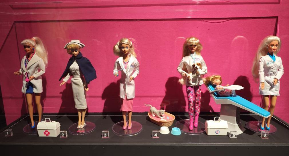 芭比的“复活”，与玩偶的战争