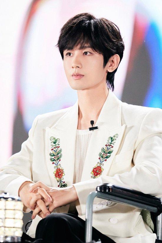 成毅经纪公司发声明否认恋情：相关内容纯系虚假