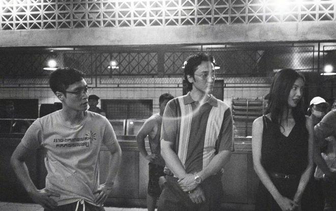 《孤注一掷》票房超《封神》！张艺兴跳鬼畜舞庆祝