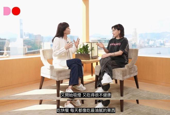 何超仪曝丈夫病情曾命悬一线 获姐姐何超琼打气