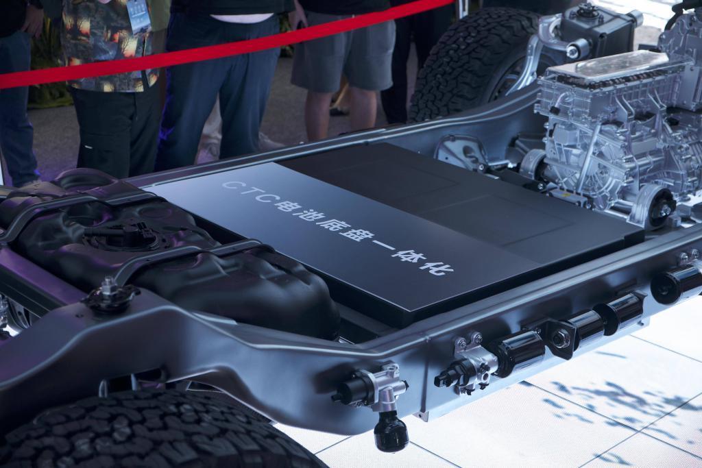 比亚迪发布新品牌方程豹，主打硬派越野，仰望 U8 最强「平替」