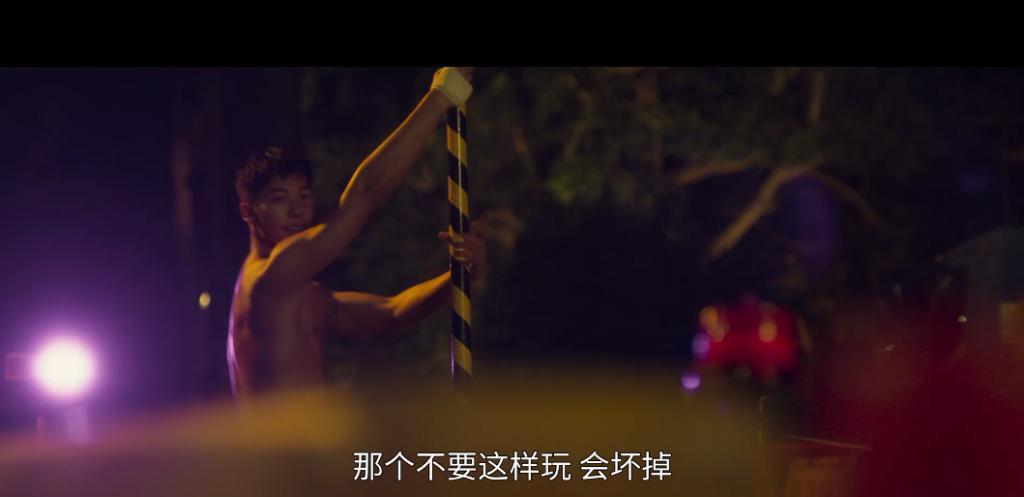 他的大尺度新片，多少有点炸裂？