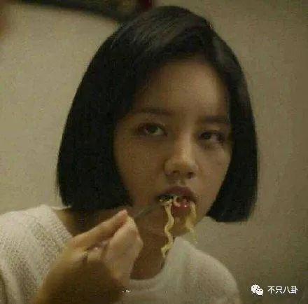 火速否认结婚生子！但他至今都没回应过另一个未解之谜啊……