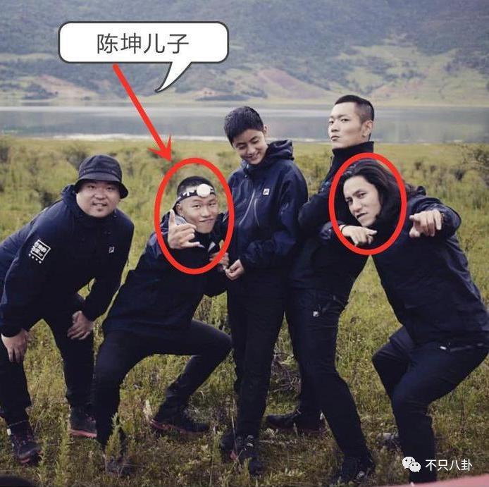火速否认结婚生子！但他至今都没回应过另一个未解之谜啊……