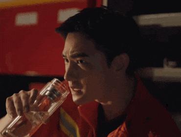 每次拿女人出来挡枪的杨洋，居然都能全身而退