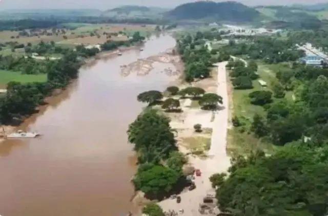 太嚣张！《孤注一掷》导演被境外IP威胁，中国警察4字回应