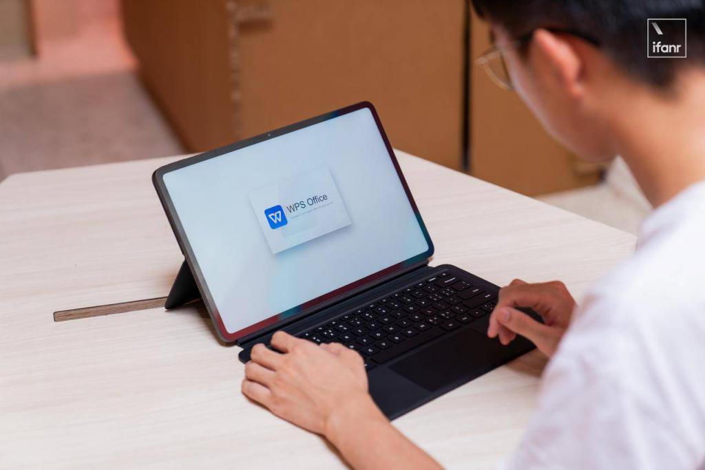 14 英寸大屏登场！加量不加价，小米平板 6 Max 首发体验