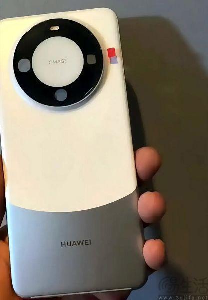 疑似华为Mate60谍照现身，外观与传言高度一致