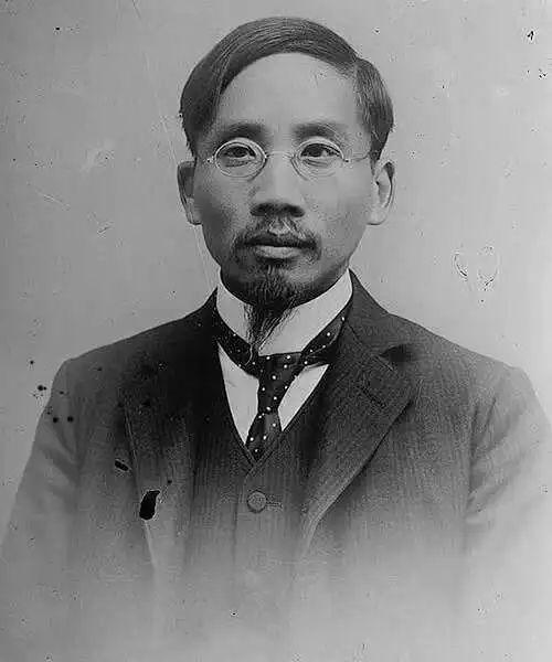黄晓明支棱之谜