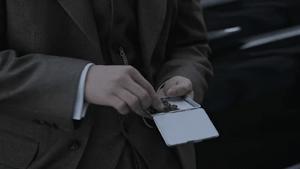 黄晓明支棱之谜